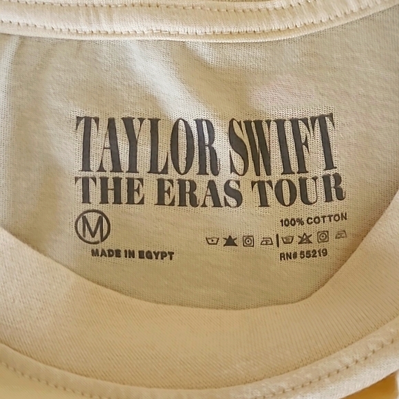 NWT Taylor Swift The Eras Tour US Dates Beige T-Shirt M - Picture 3 of 5
